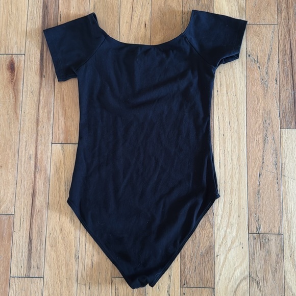 Mangopop | Black Cotton Bodysuit | size S | Pull On/Snap Free - Picture 2 of 3